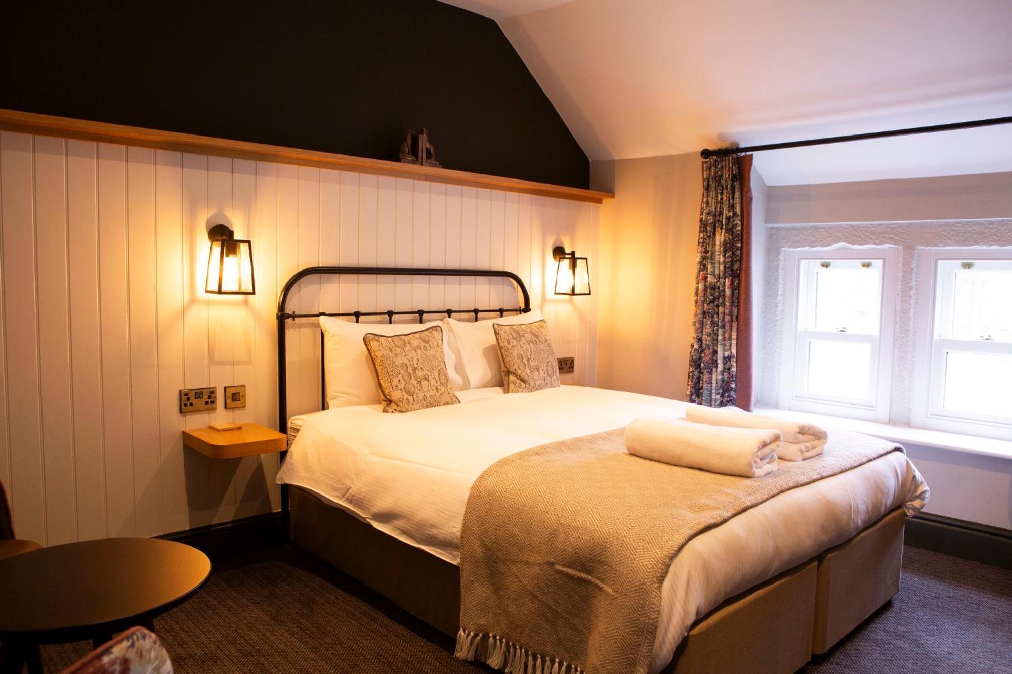 Square & Compass Hotel Two Dales Bagian luar foto