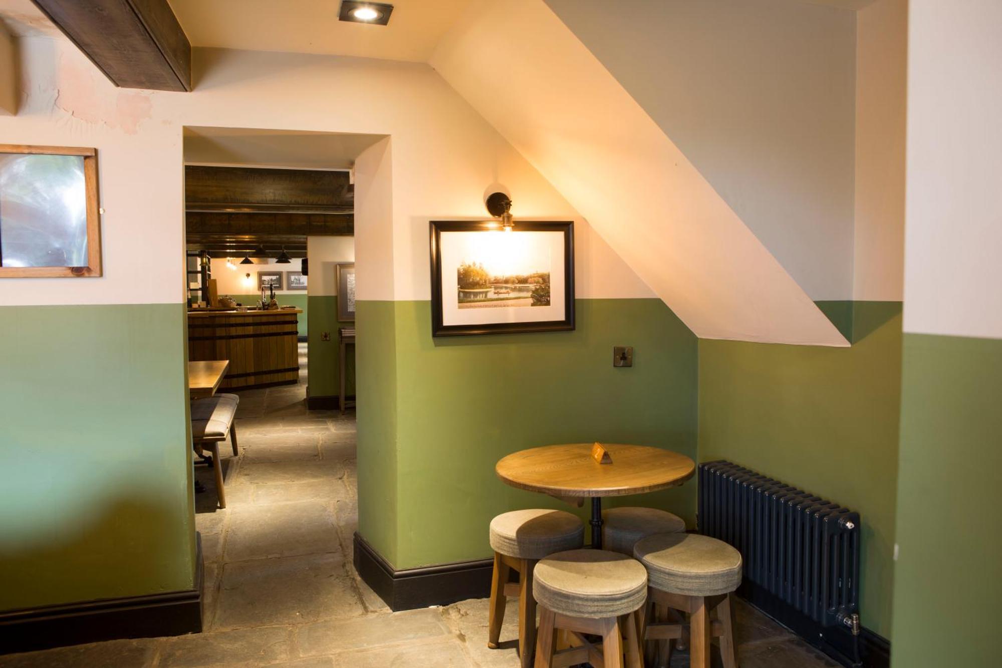Square & Compass Hotel Two Dales Bagian luar foto